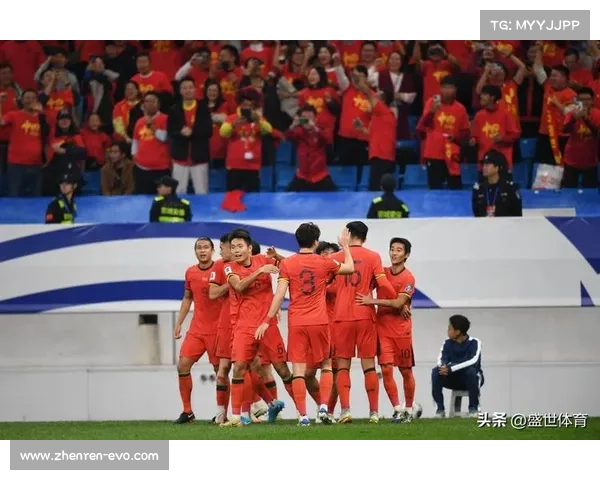 国足热身赛2比2战平阿联酋 展现顽强斗志与攻防均衡能力 国足热身赛2比2战平阿联酋 展现顽强斗志与攻防均衡能力