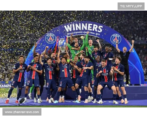 巴黎圣日耳曼宣布门将纳瓦斯续约，球队中心稳固未来。