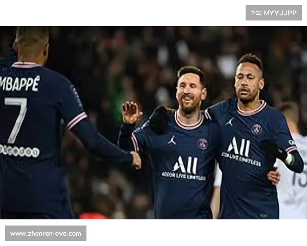 法甲豪门激战正酣 巴黎圣日耳曼和马赛鏖战到底 谁能笑到最后 法甲豪门激战正酣 巴黎圣日耳曼和马赛鏖战到底 谁能笑到最后