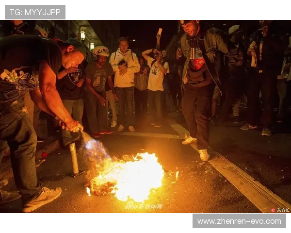 在社交媒体未普及的年代 焚烧阿诺德球衣事件揭示了哪些社会现象 在社交媒体未普及的年代 焚烧阿诺德球衣事件揭示了哪些社会现象