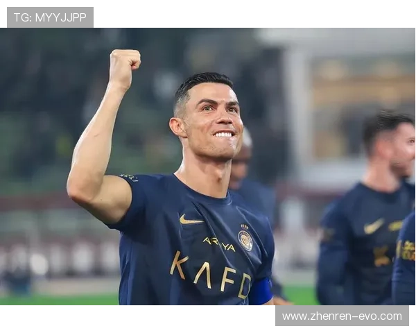 40岁C罗喜获国家队生涯第三冠 激动落泪跪地仰天长啸彰显豪情 40岁C罗喜获国家队生涯第三冠 激动落泪跪地仰天长啸彰显豪情