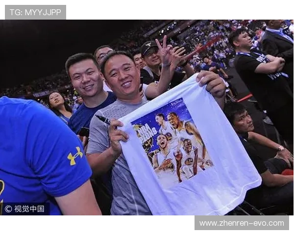 豪门对决精彩上演球迷热情高涨击掌互动激情四溢现场气氛爆棚