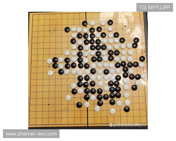 以棋牌游戏为核心探索传统博弈与现代竞技融合的娱乐世界与策略智慧